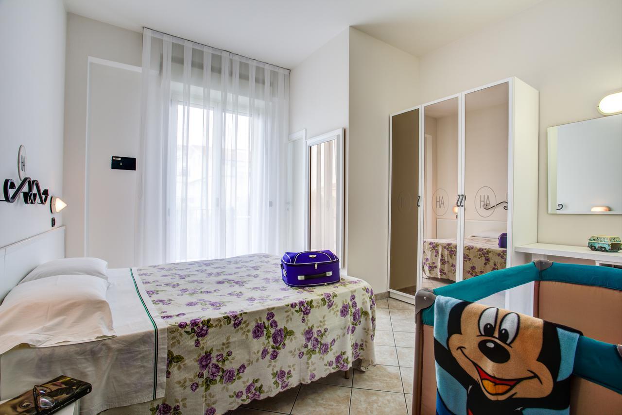 Ancora Hotel & Residence Cattolica Buitenkant foto