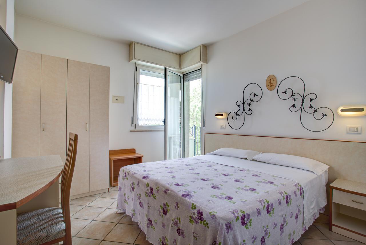 Ancora Hotel & Residence Cattolica Buitenkant foto