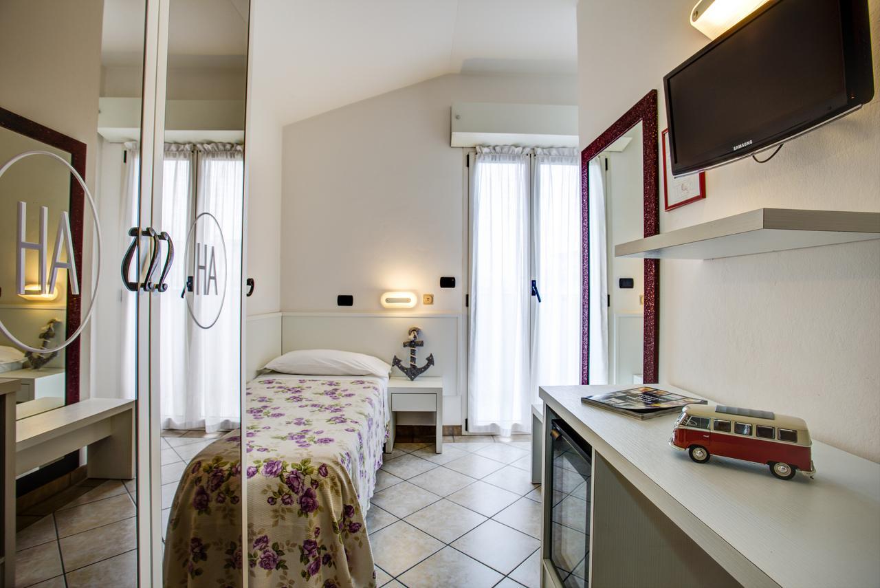 Ancora Hotel & Residence Cattolica Buitenkant foto
