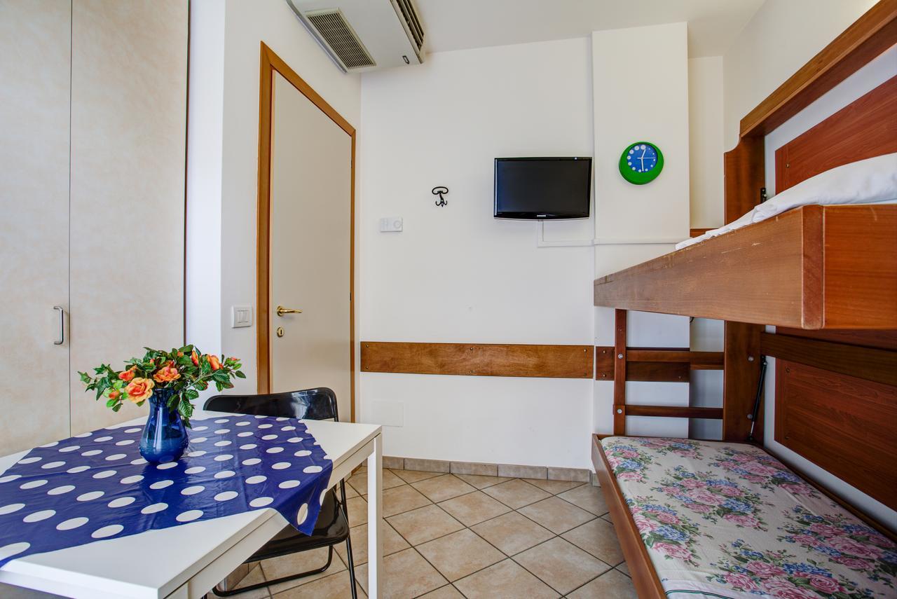 Ancora Hotel & Residence Cattolica Buitenkant foto